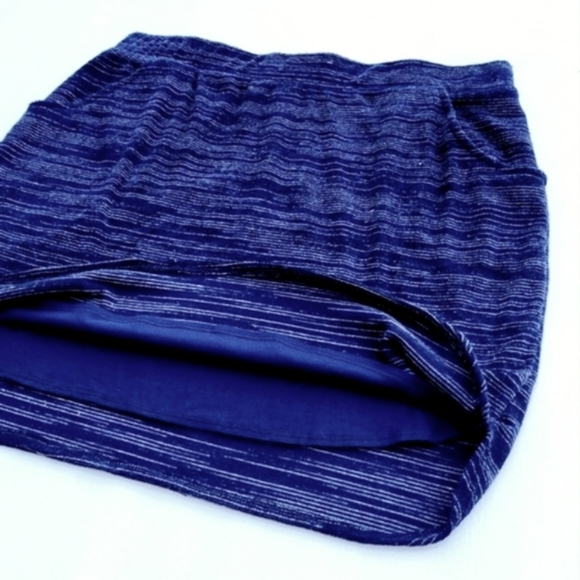 SO COOL, INC. ♡ Super Sweet 'n Extremely Soft Navy Lined Stretchy Mini Skirt XXL - Picture 8 of 9